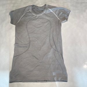 Lululemon Swiftly short sleeve striped